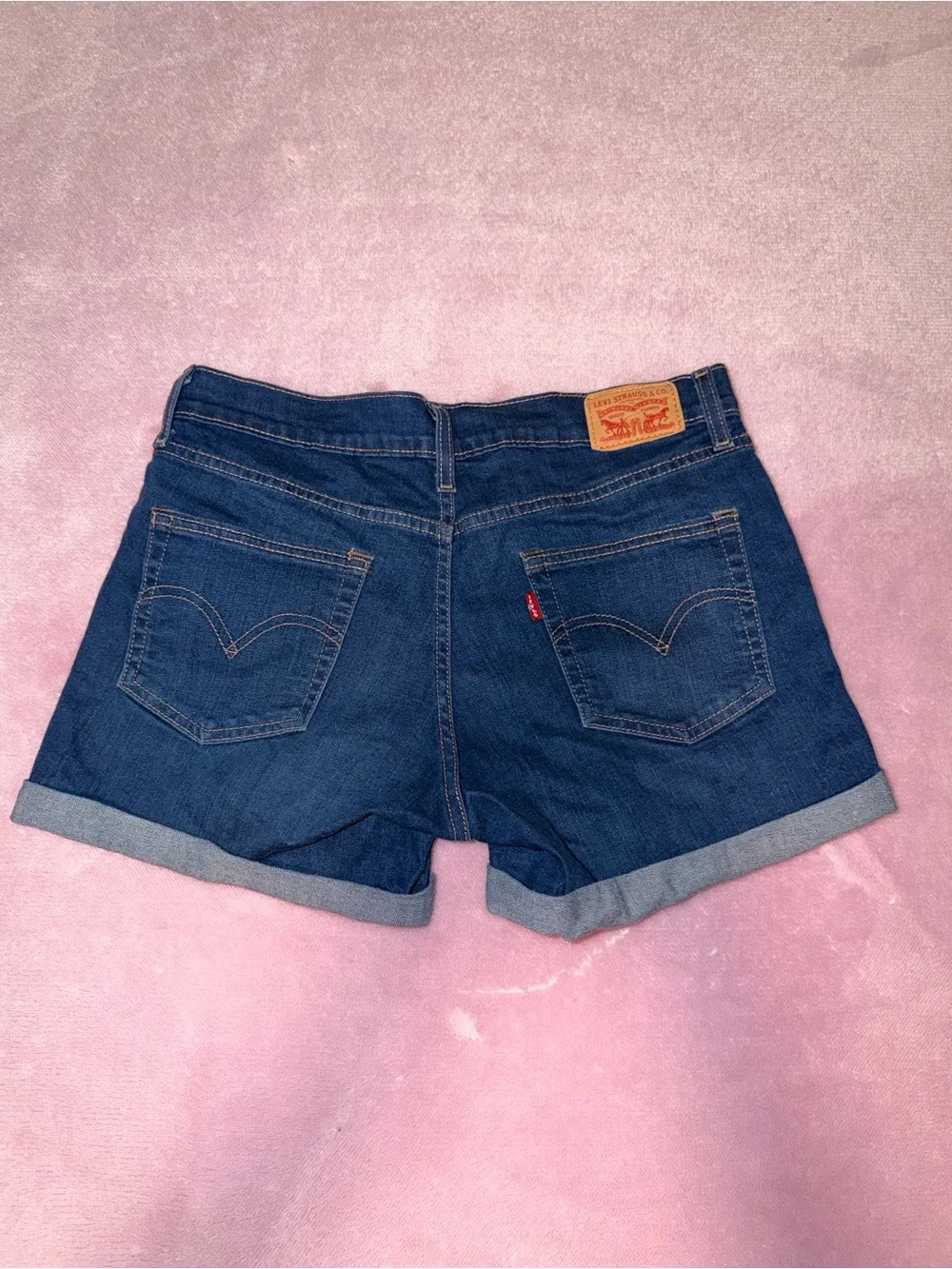 Levi's Women's Dark Indigo Rolled-Hem Denim Shorts